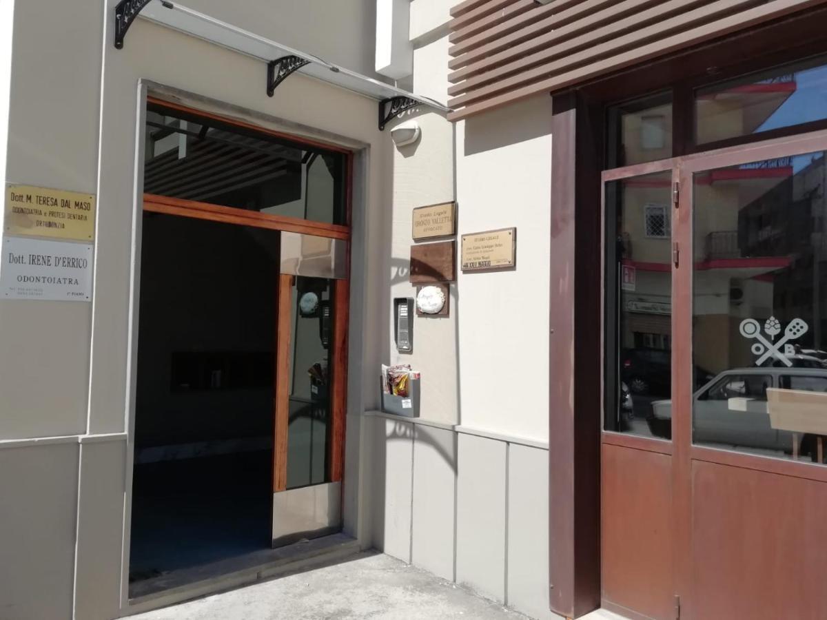 L'Angolo Xxiv Maggio Villa Lecce Exterior photo